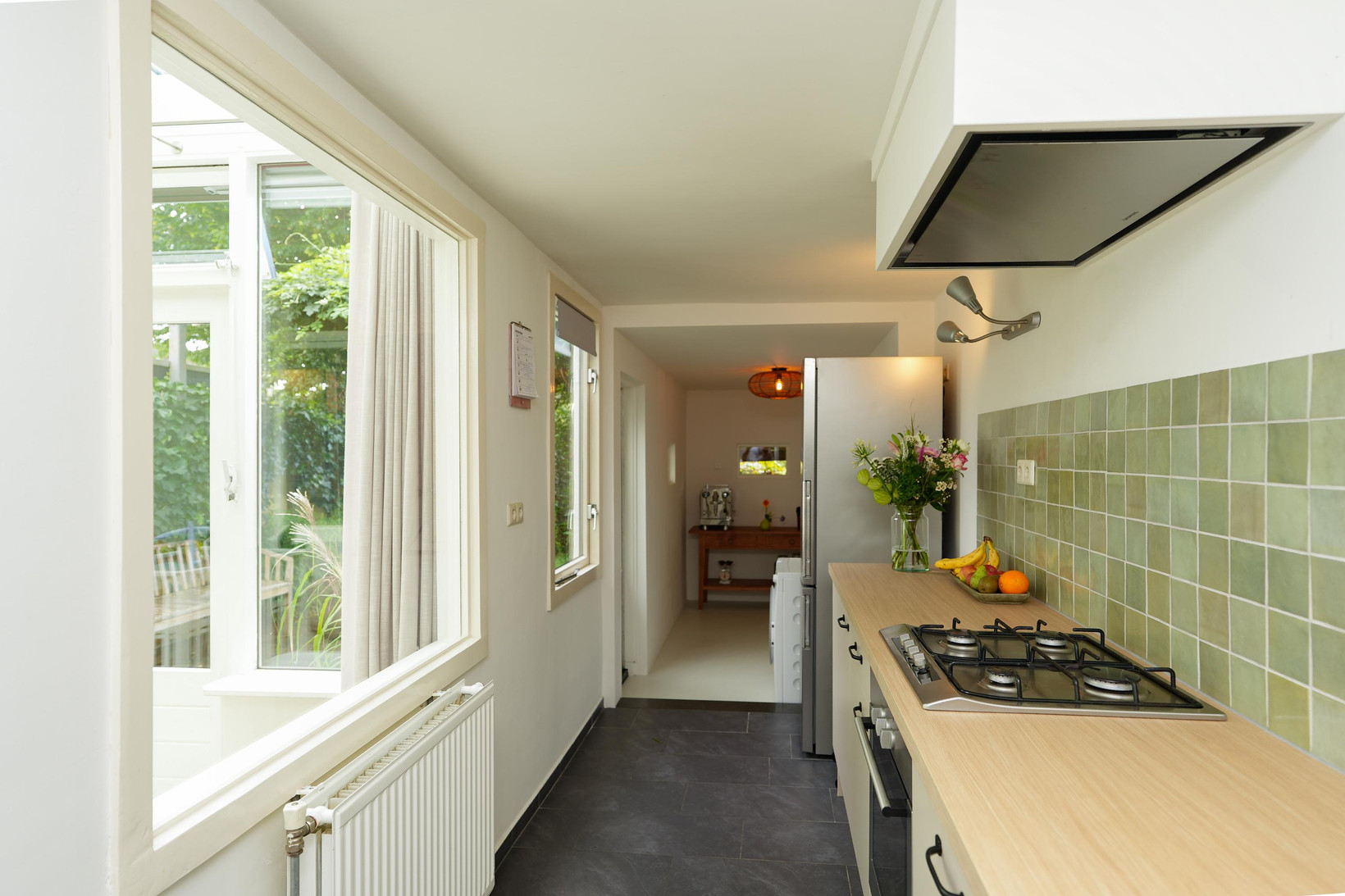 Tussenwoning te koop: Van 't Santstraat 30, Nijmegen