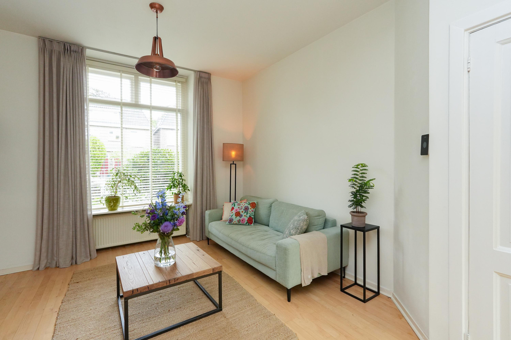 Tussenwoning te koop: Van 't Santstraat 30, Nijmegen