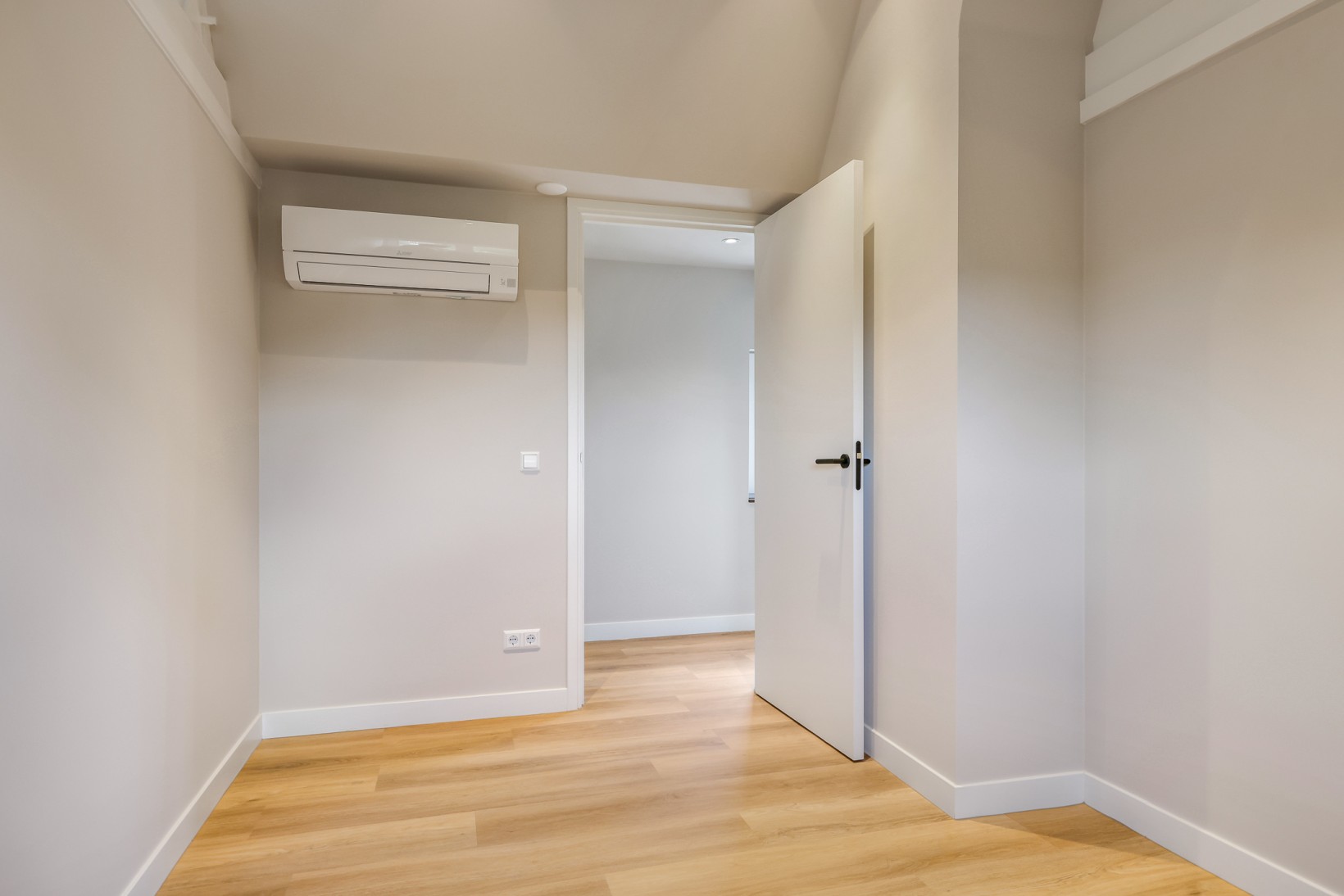 Studio te koop: Groesbeekseweg 188C, Nijmegen