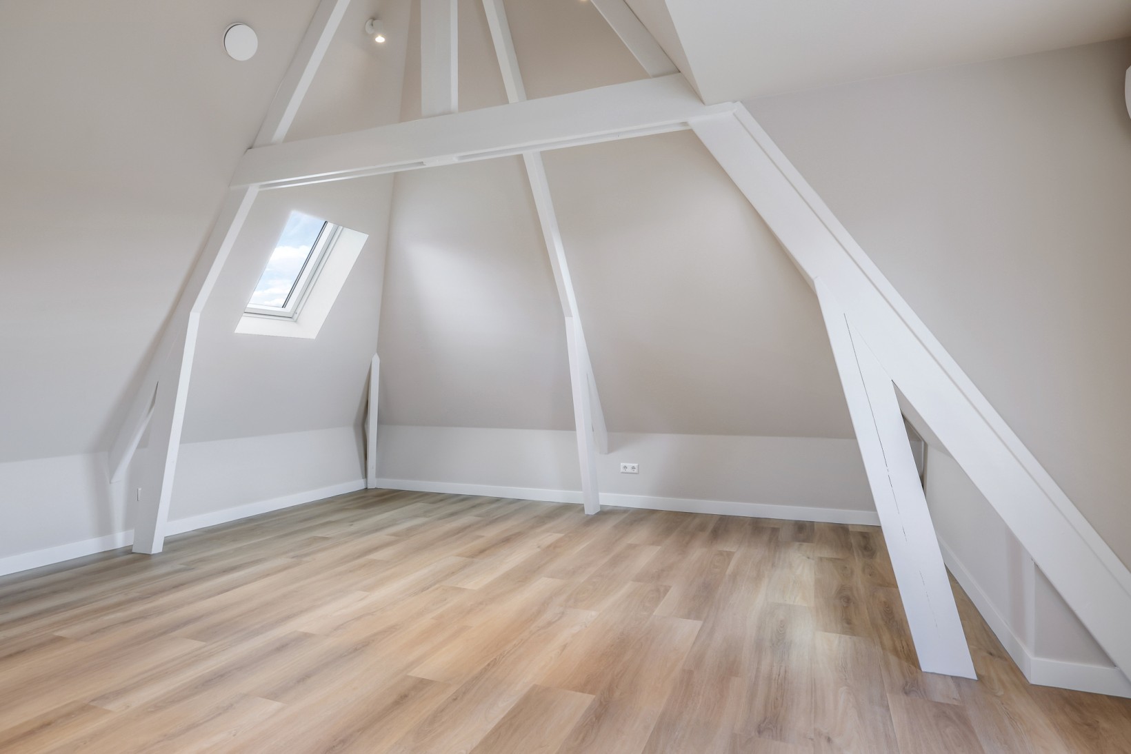 Studio te koop: Groesbeekseweg 188C, Nijmegen