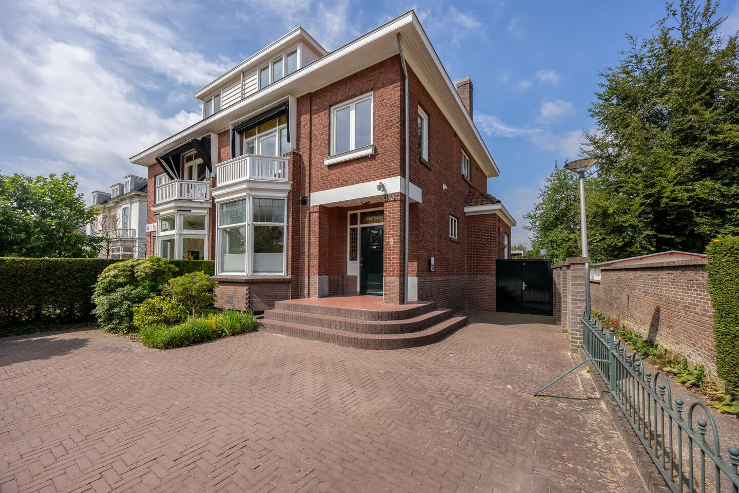 Twee-onder-één-kap te koop: St. Annastraat 292, Nijmegen