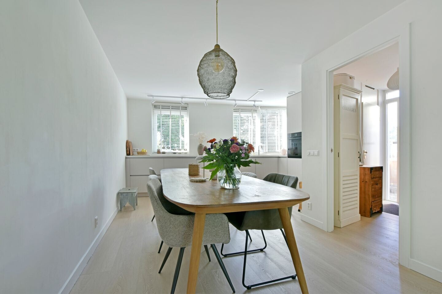Tussenwoning te koop: Albert Schweitzerlaan 60, Nijmegen