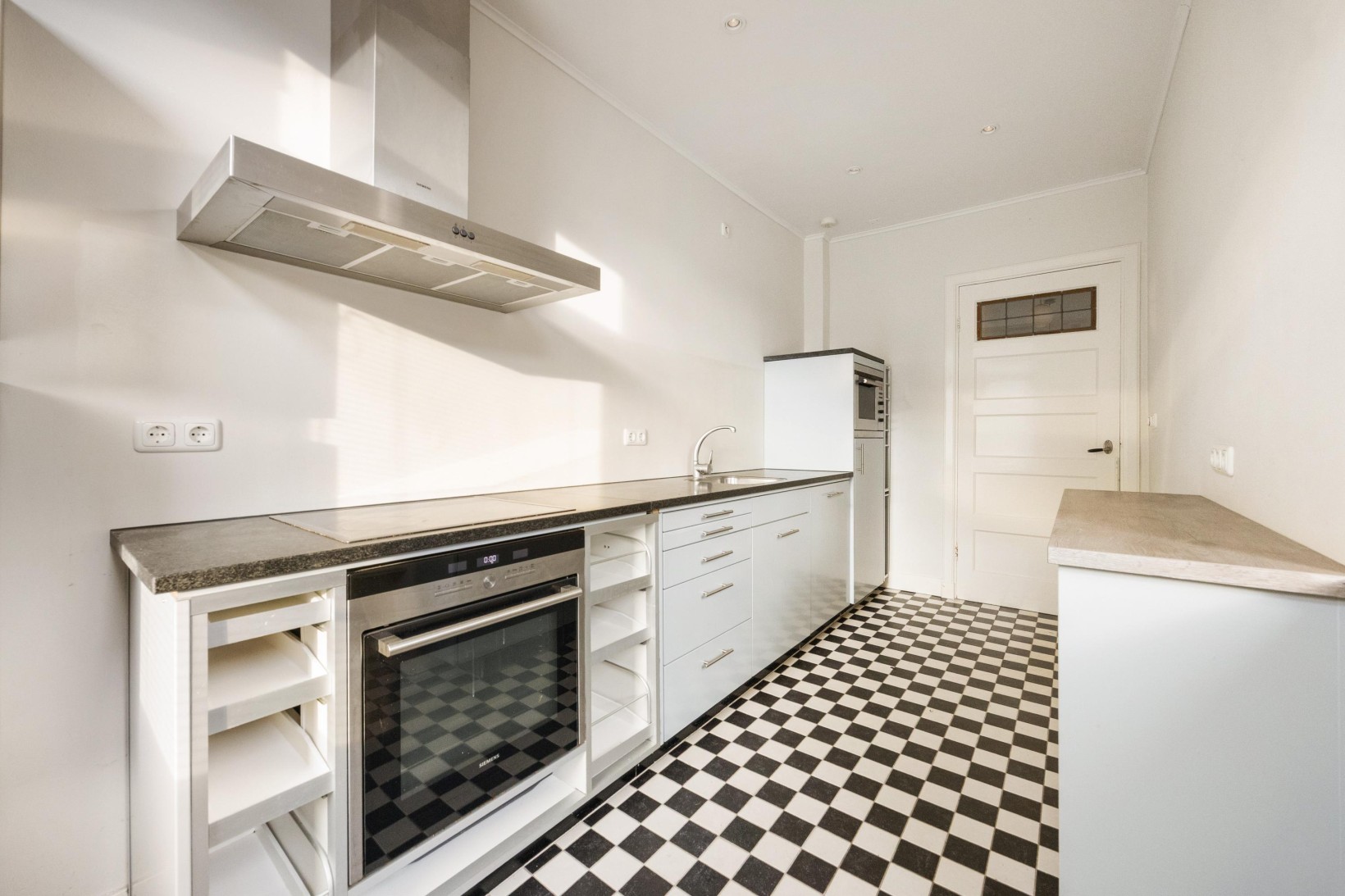 Tussenwoning te koop: Vossenlaan 239, Nijmegen
