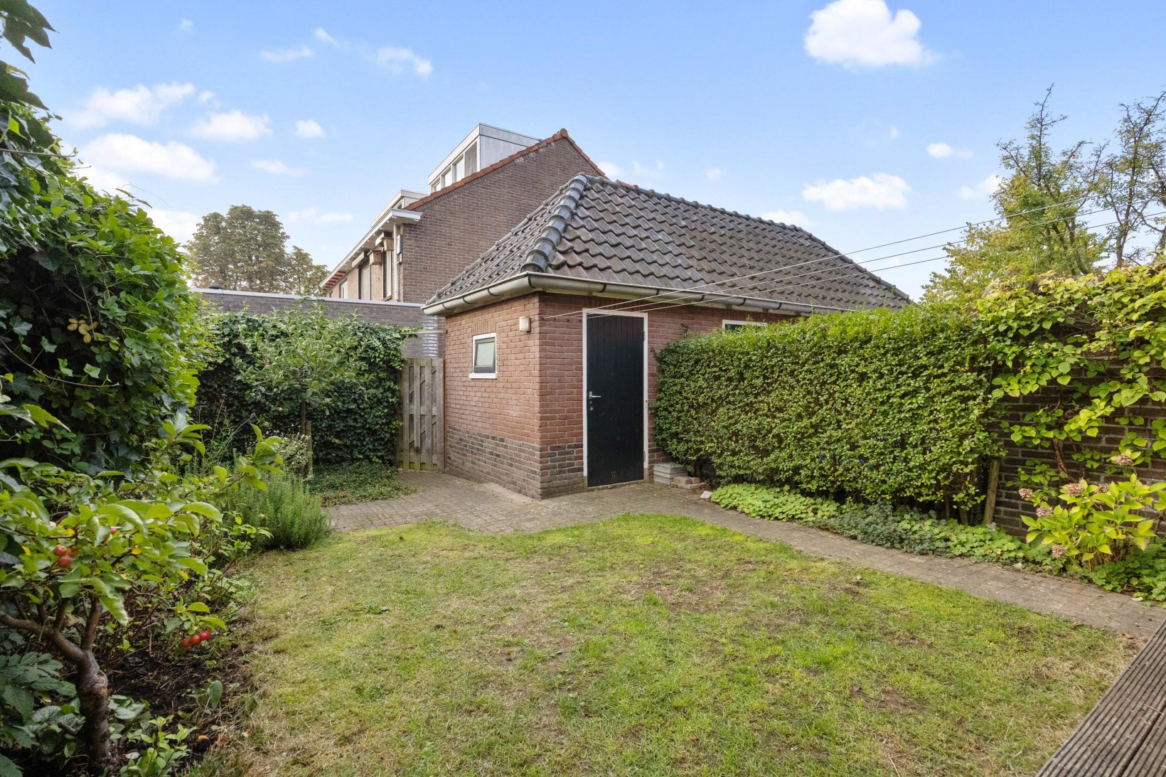 Tussenwoning te koop: Vossenlaan 239, Nijmegen