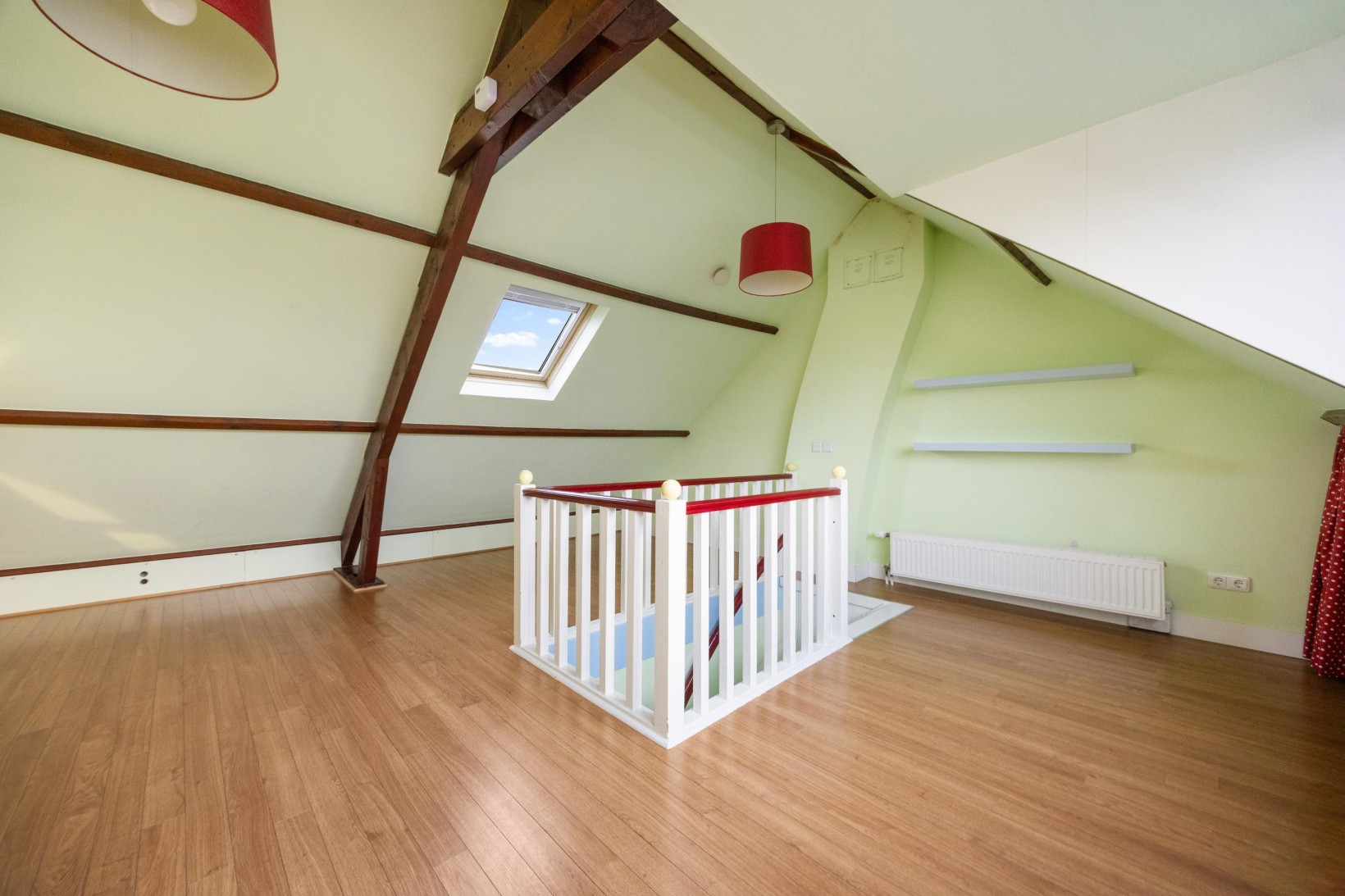 Tussenwoning te koop: Vossenlaan 239, Nijmegen