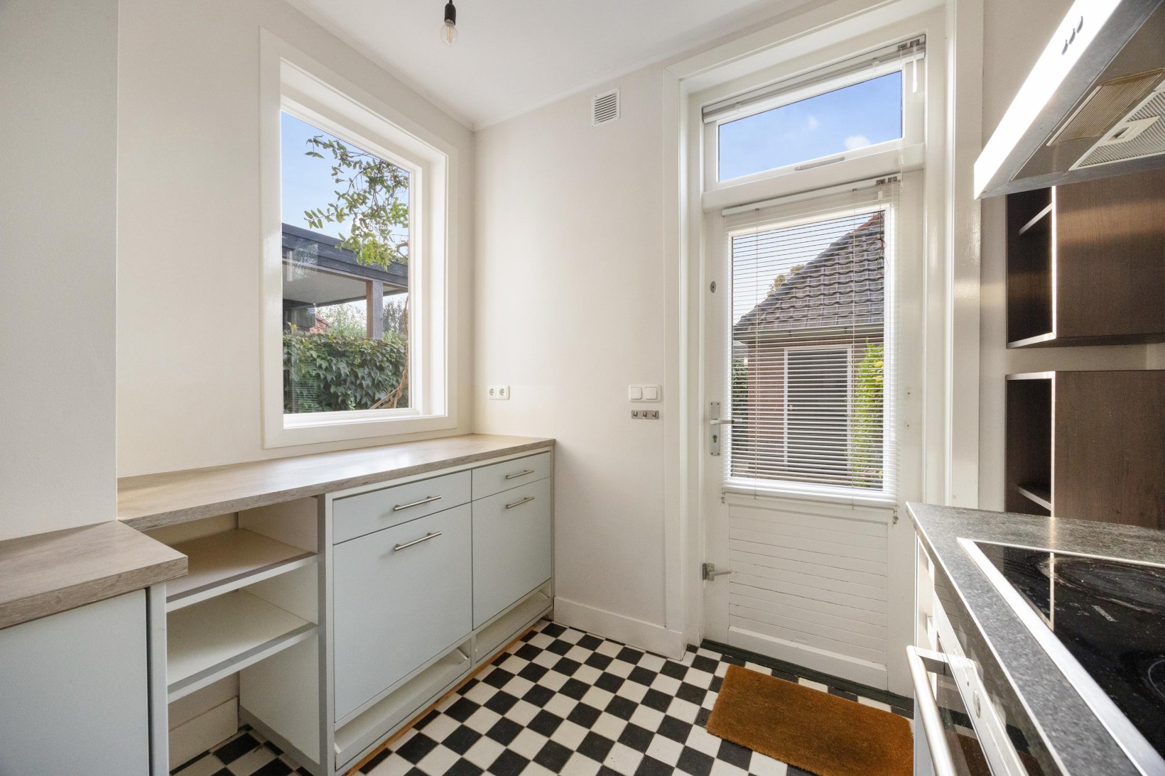 Tussenwoning te koop: Vossenlaan 239, Nijmegen