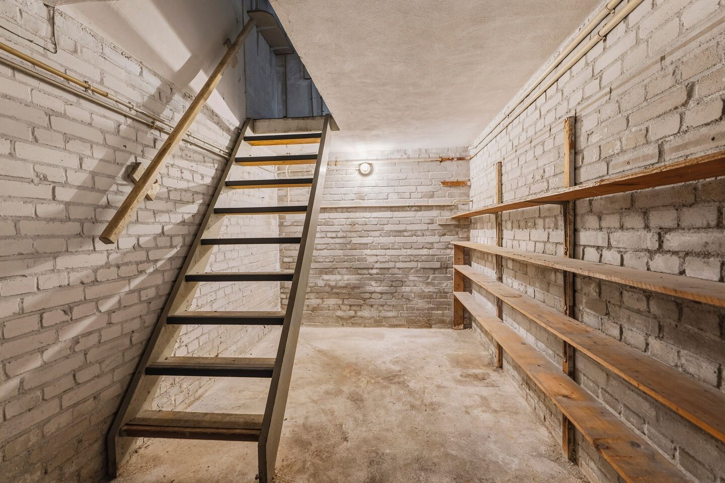 Tussenwoning te koop: Vossenlaan 158, Nijmegen