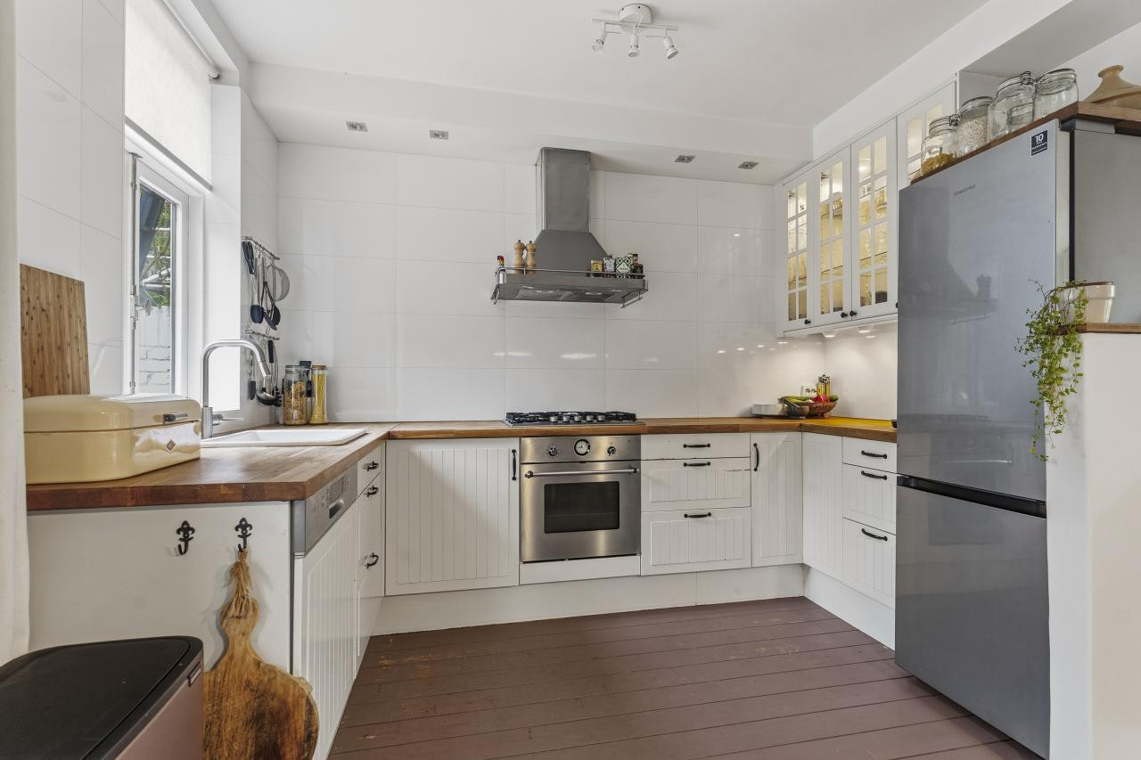 Tussenwoning te koop: van Batenborchstraat 23, Nijmegen