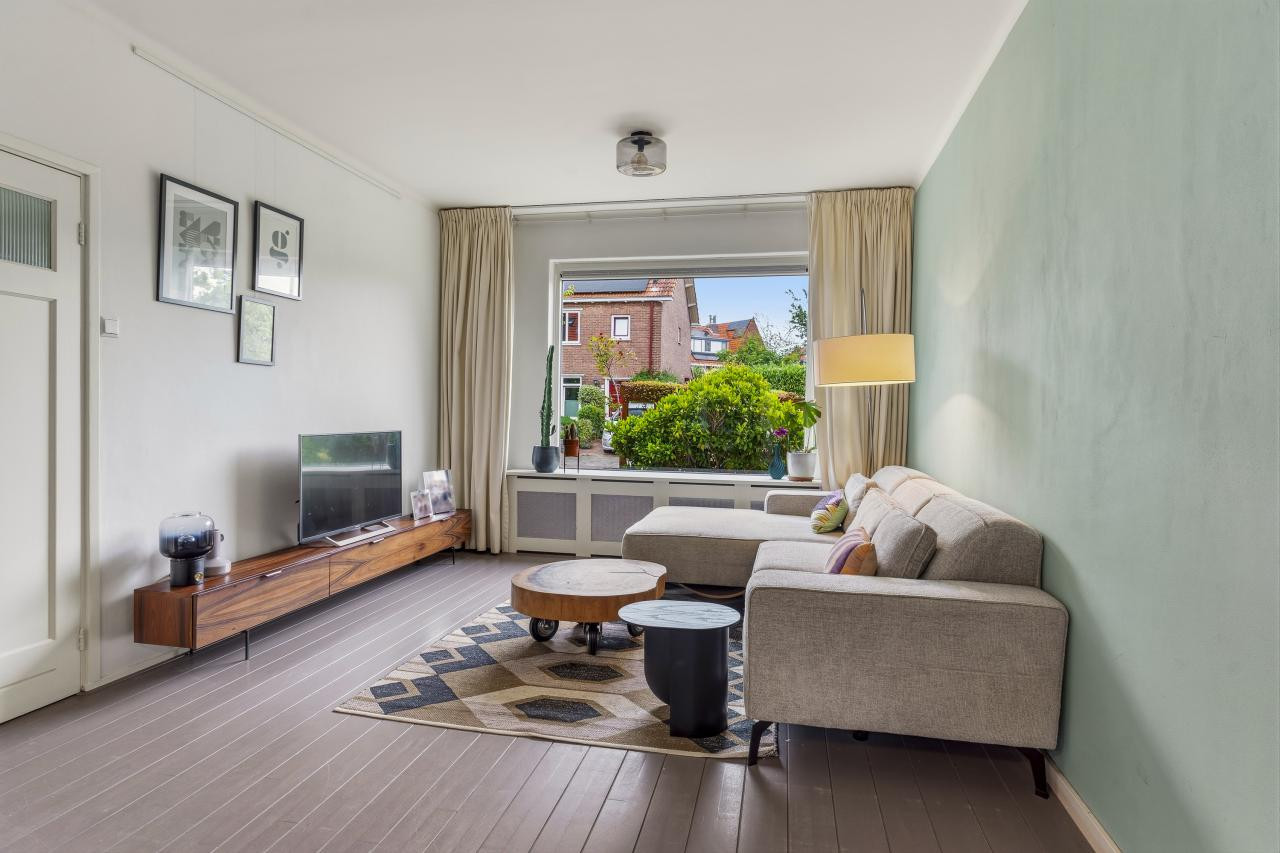Tussenwoning te koop: van Batenborchstraat 23, Nijmegen