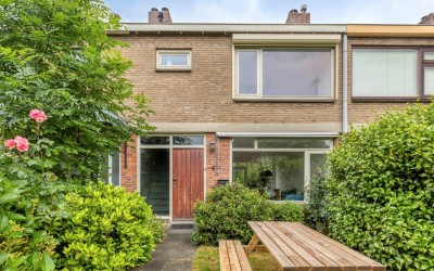 Lazuursteenstraat 6