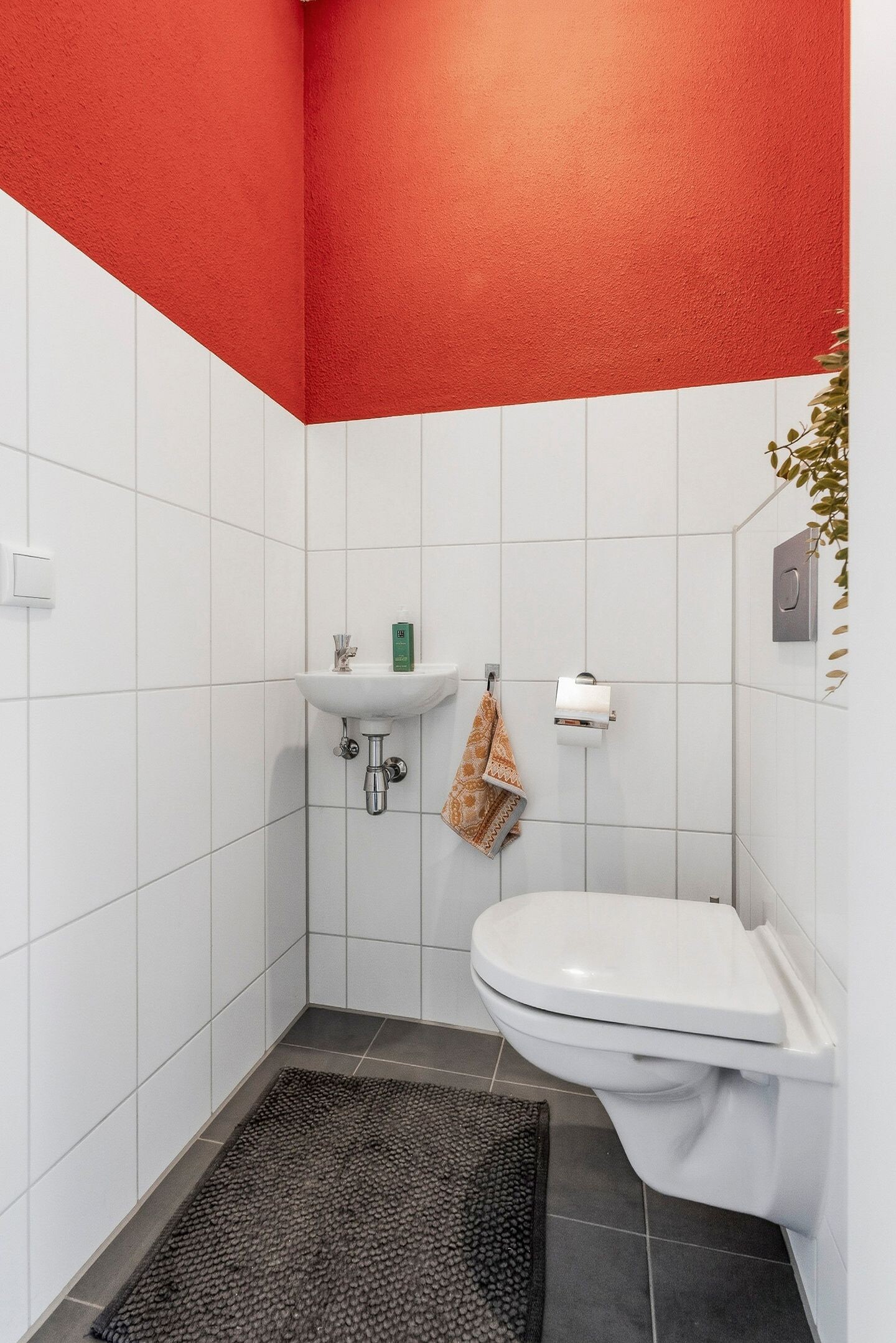 Appartement te koop: Waalbandijk 233, Nijmegen