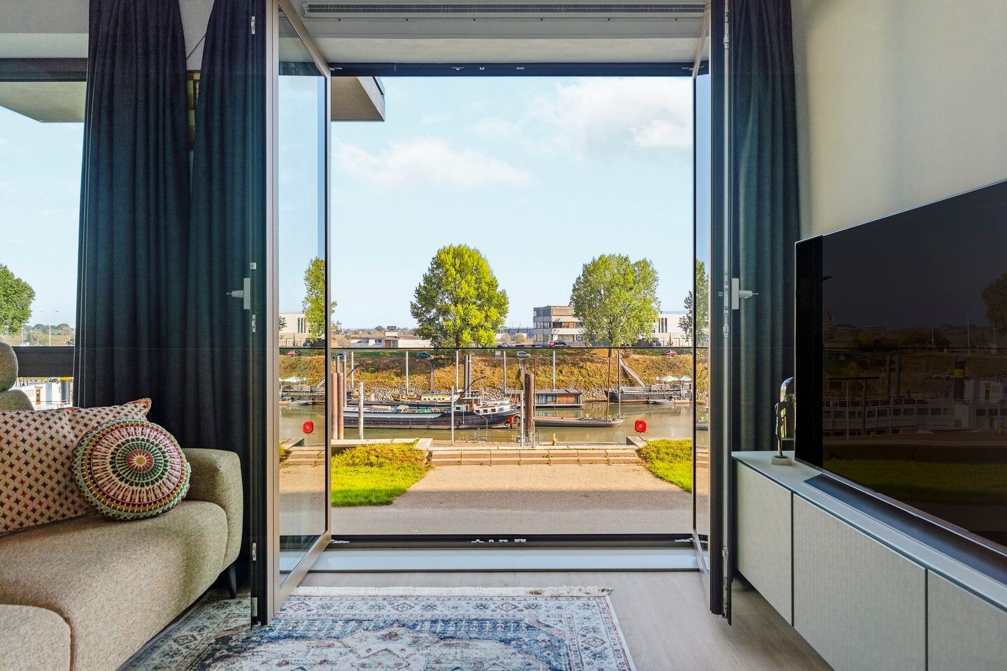 Appartement te koop: Waalbandijk 233, Nijmegen