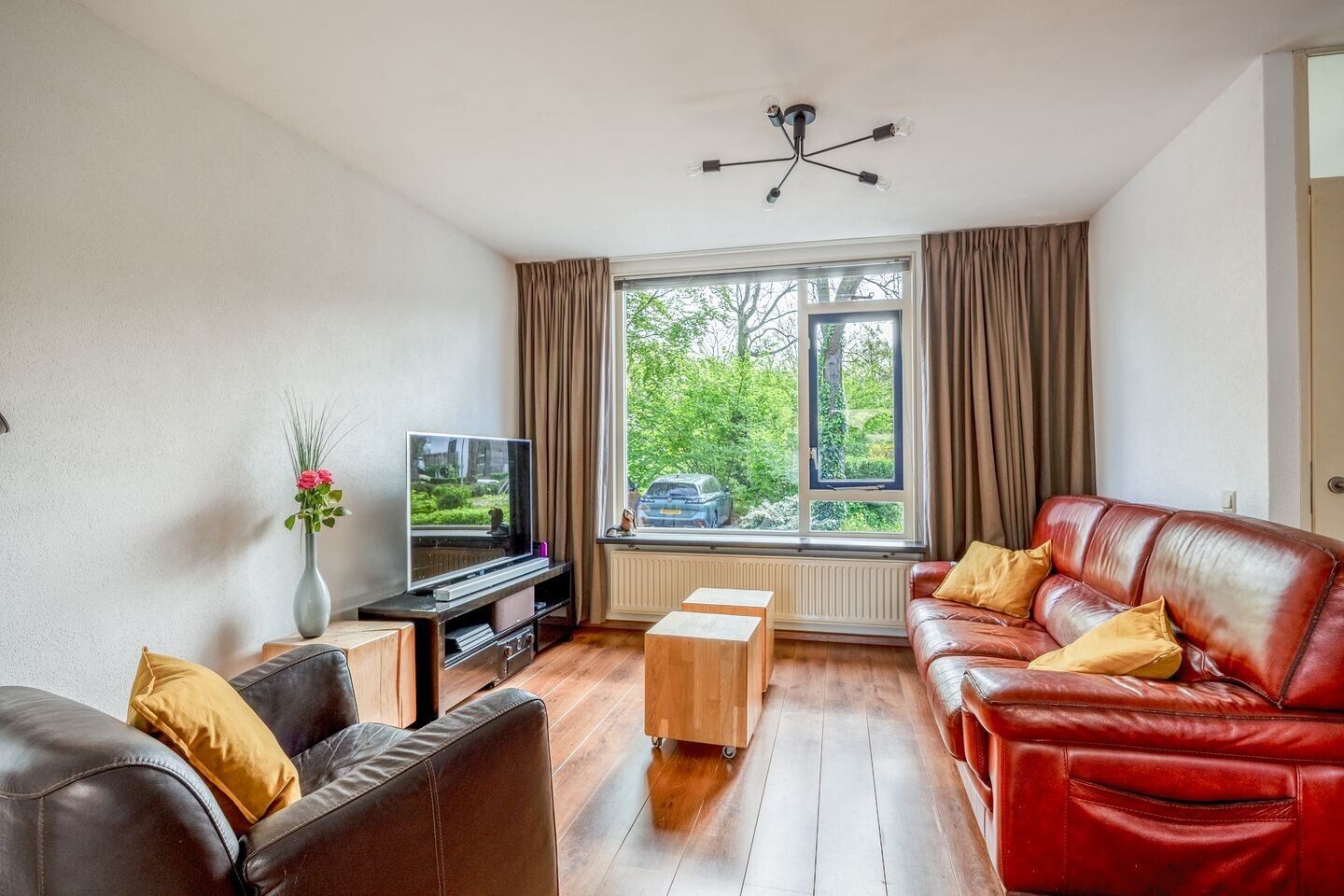 Tussenwoning te koop: Heselaan 88, Nijmegen