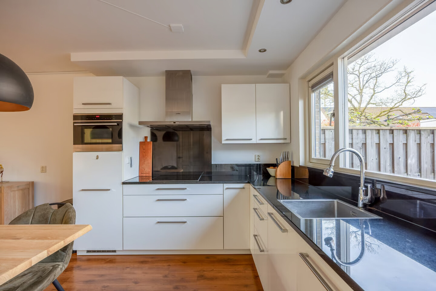 Tussenwoning te koop: Heselaan 88, Nijmegen