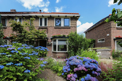 Oude Graafs. 154