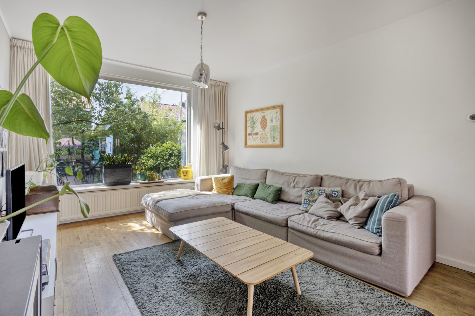 Tussenwoning te koop: Ananasstraat 12, Nijmegen