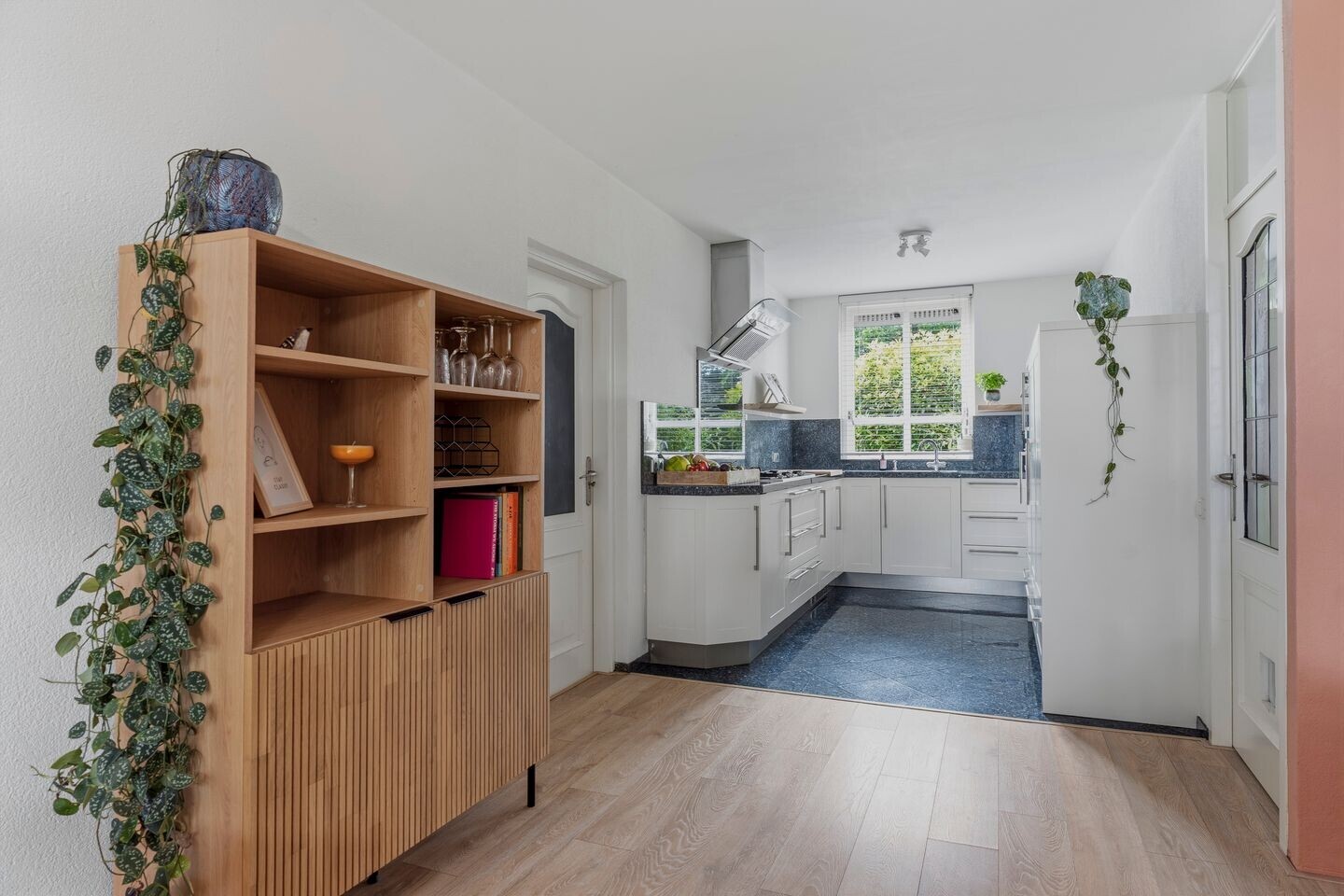 Tussenwoning te koop: Mariënweerd 34, Weurt