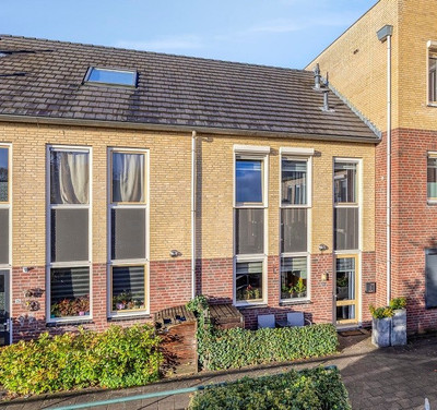 Hogeweg 24
