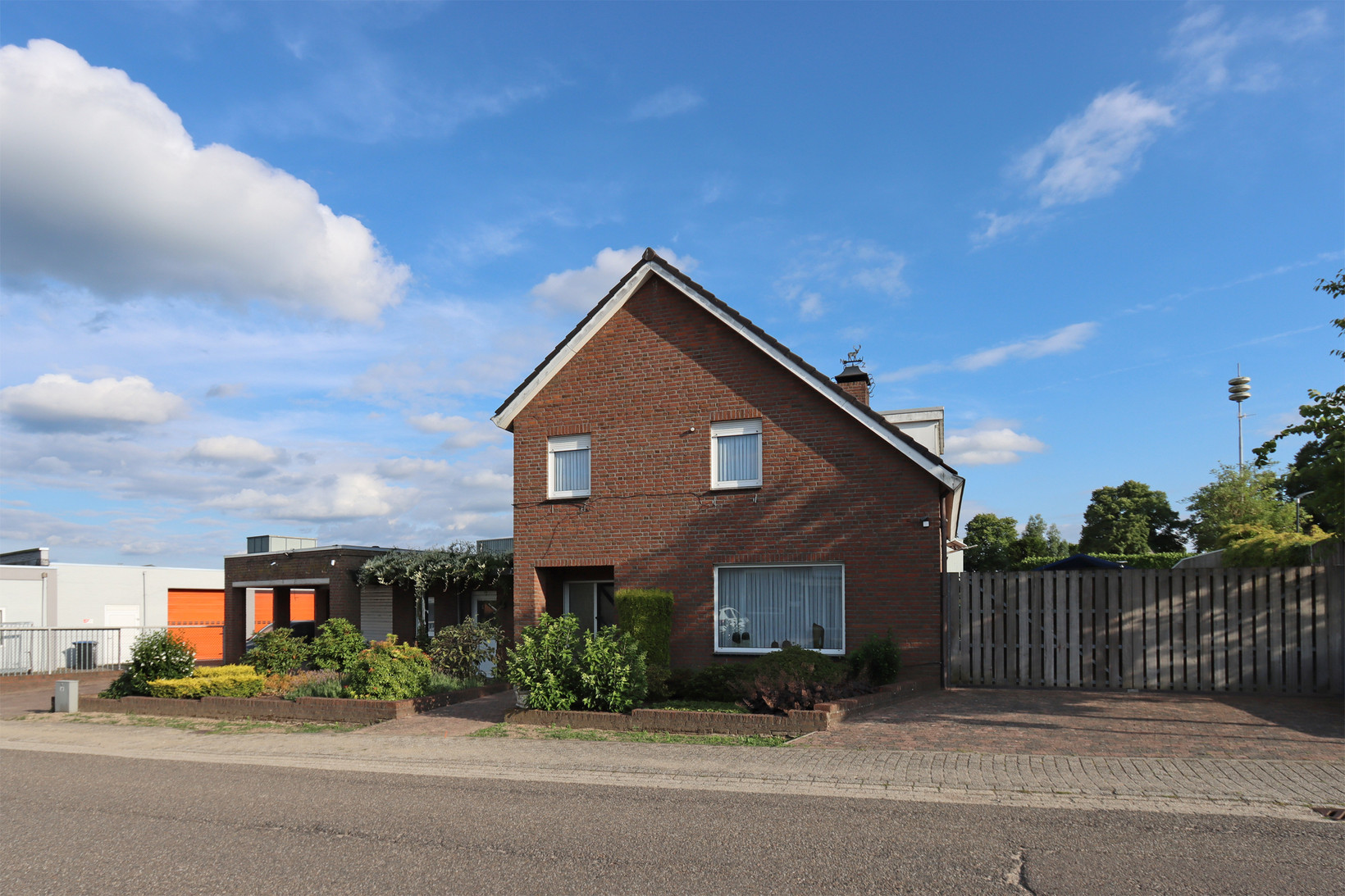 Vrijstaande woning te koop: Industrieweg 8, Groesbeek