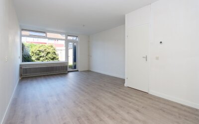 van de Veld. 8