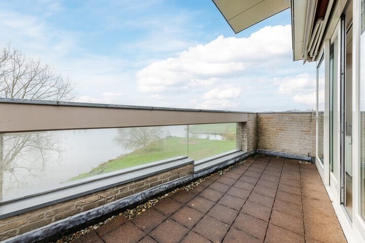 Appartement te koop: Maasstaete 73, Mook