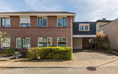 Karolingenstraat 57