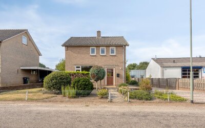 Dorpsstraat 22