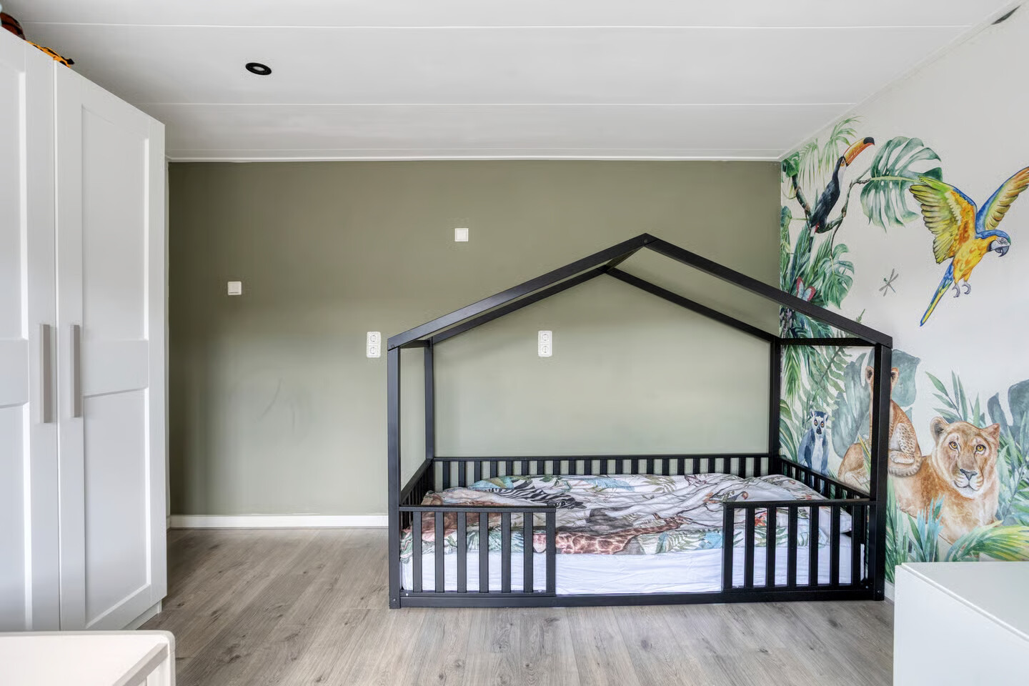 Tussenwoning te koop: Leostraat 5, Wijchen