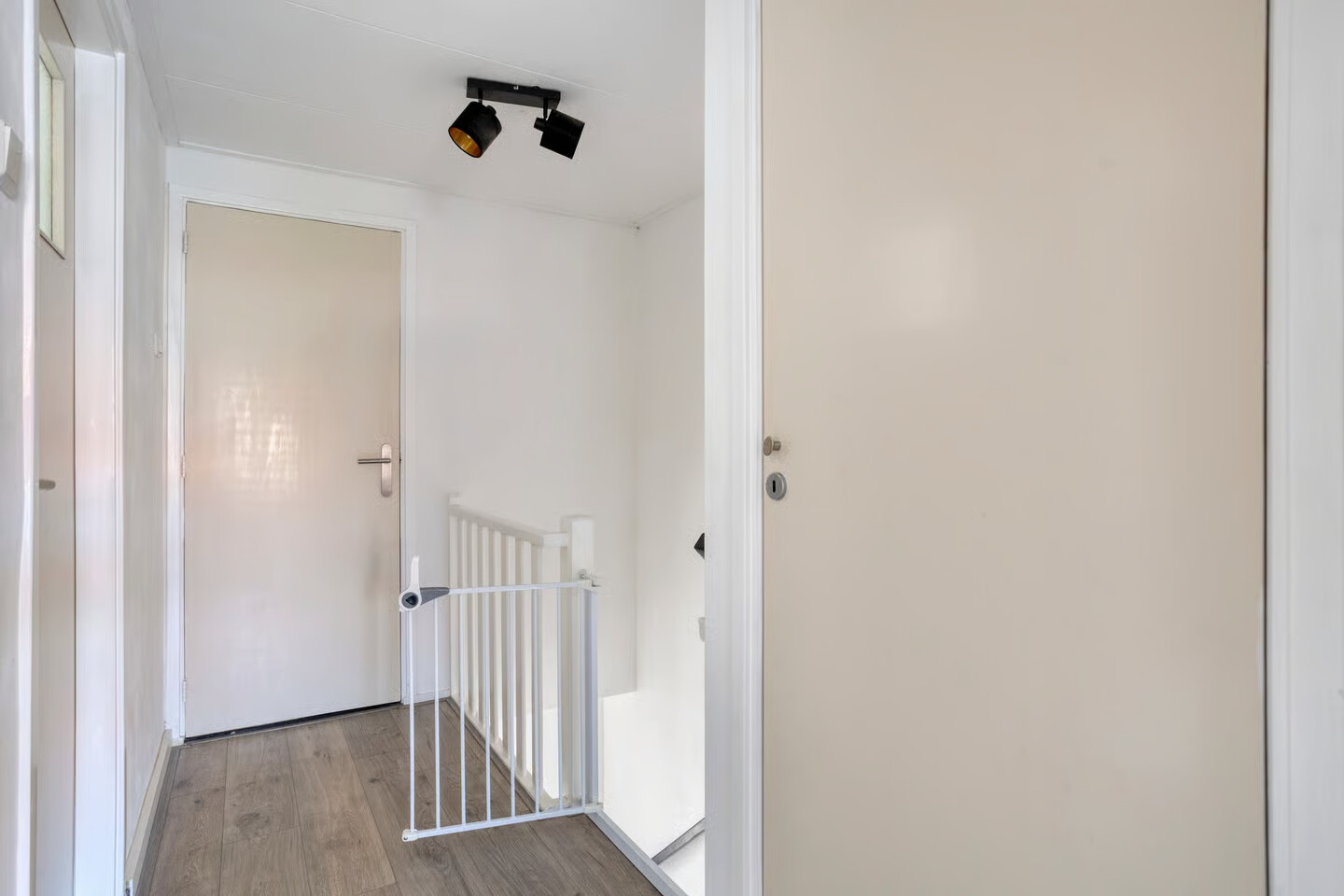 Tussenwoning te koop: Leostraat 5, Wijchen