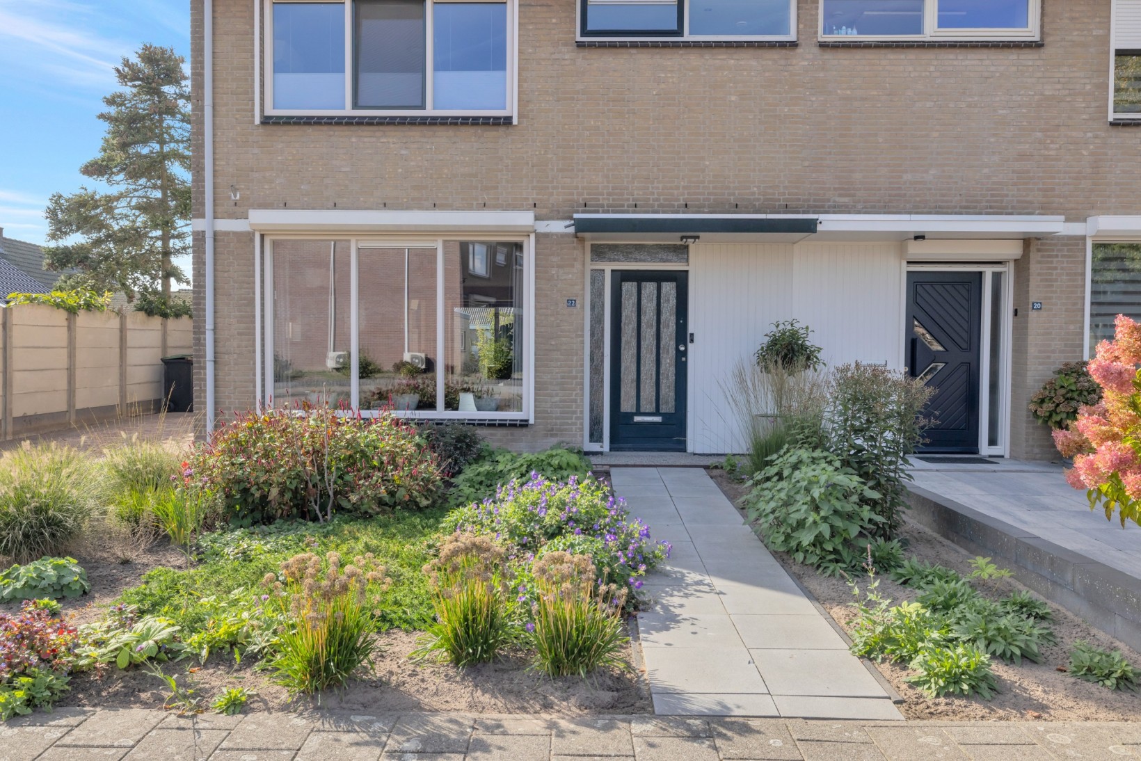 Twee-onder-één-kap te koop: Burgemeester van Elkstraat 22, Bergharen