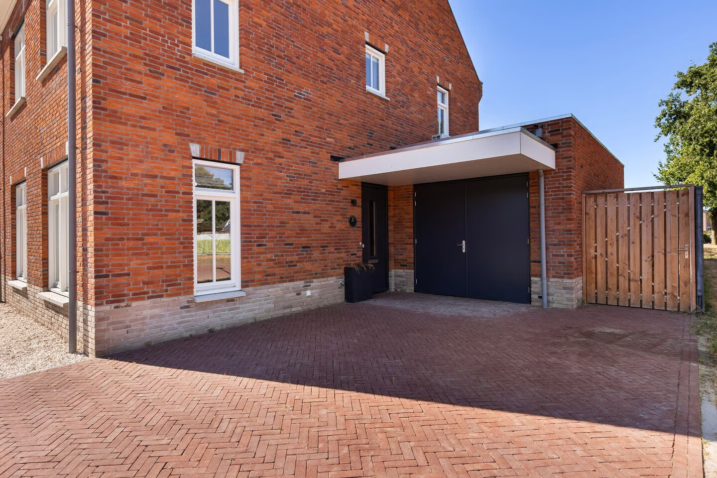 Hoekwoning te koop: de Steenuil 21, Bergharen