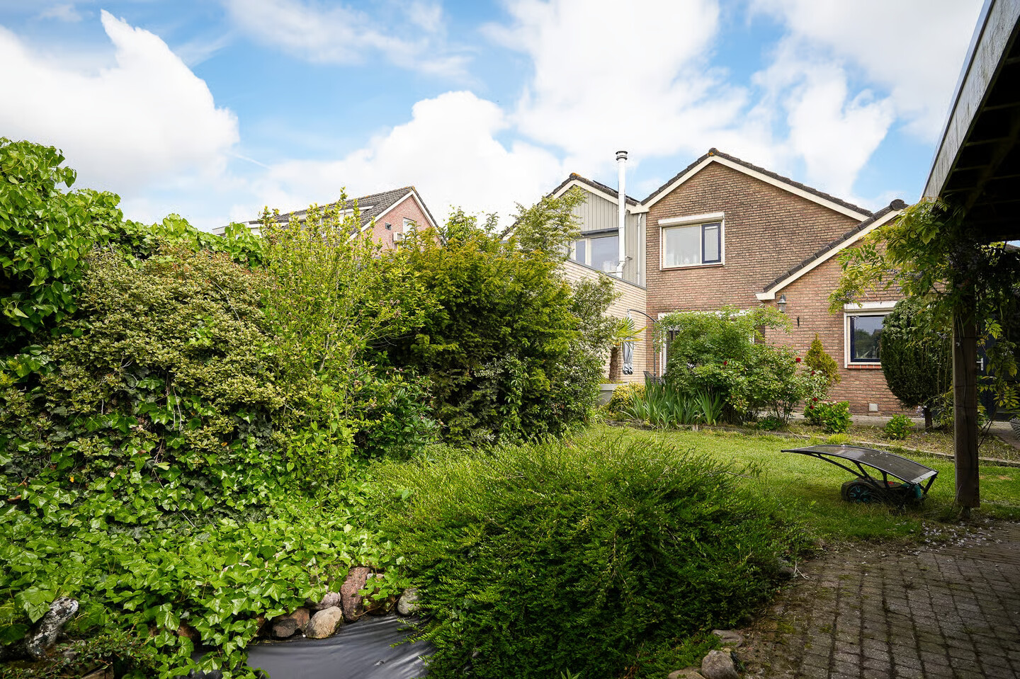 Tussenwoning te koop: de Bouwing 25, Dreumel