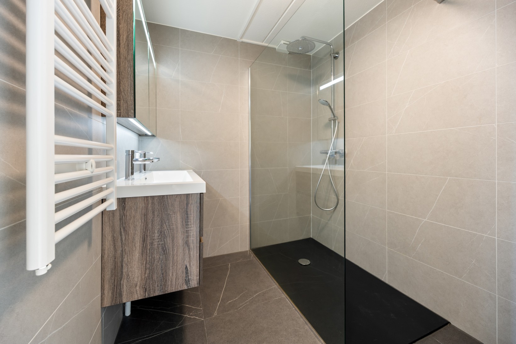 Tussenwoning te koop: Robbekampen 6, Dreumel