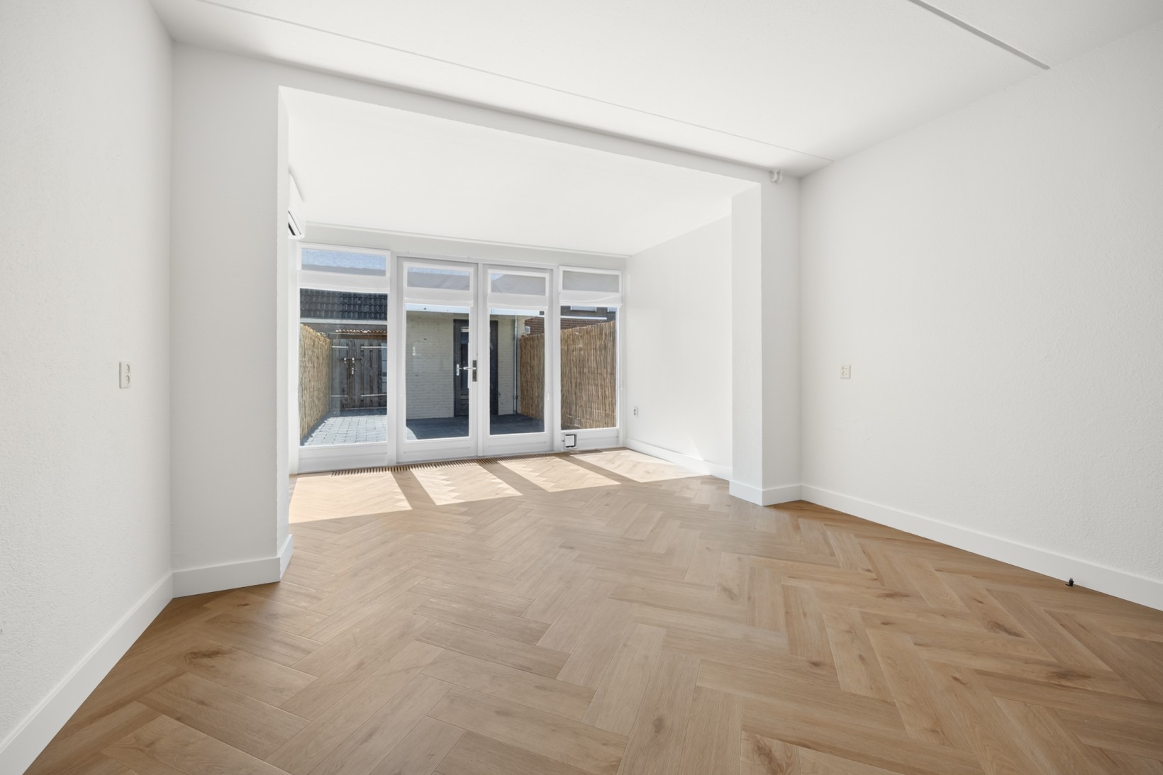 Tussenwoning te koop: Robbekampen 6, Dreumel