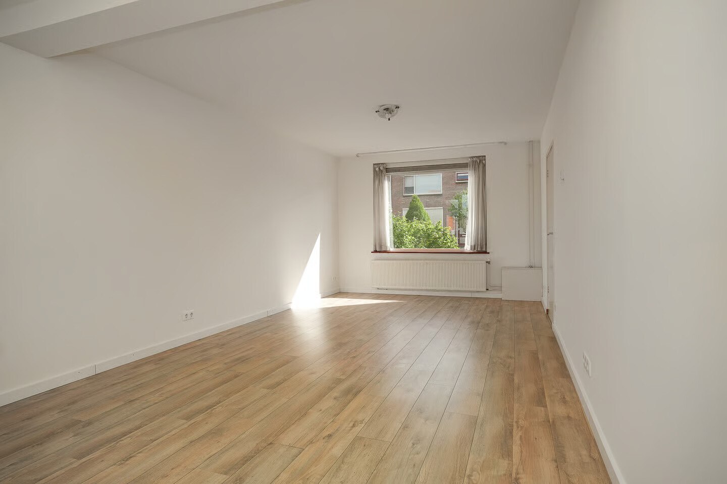Tussenwoning te koop: Beatrixstraat 12, Dreumel