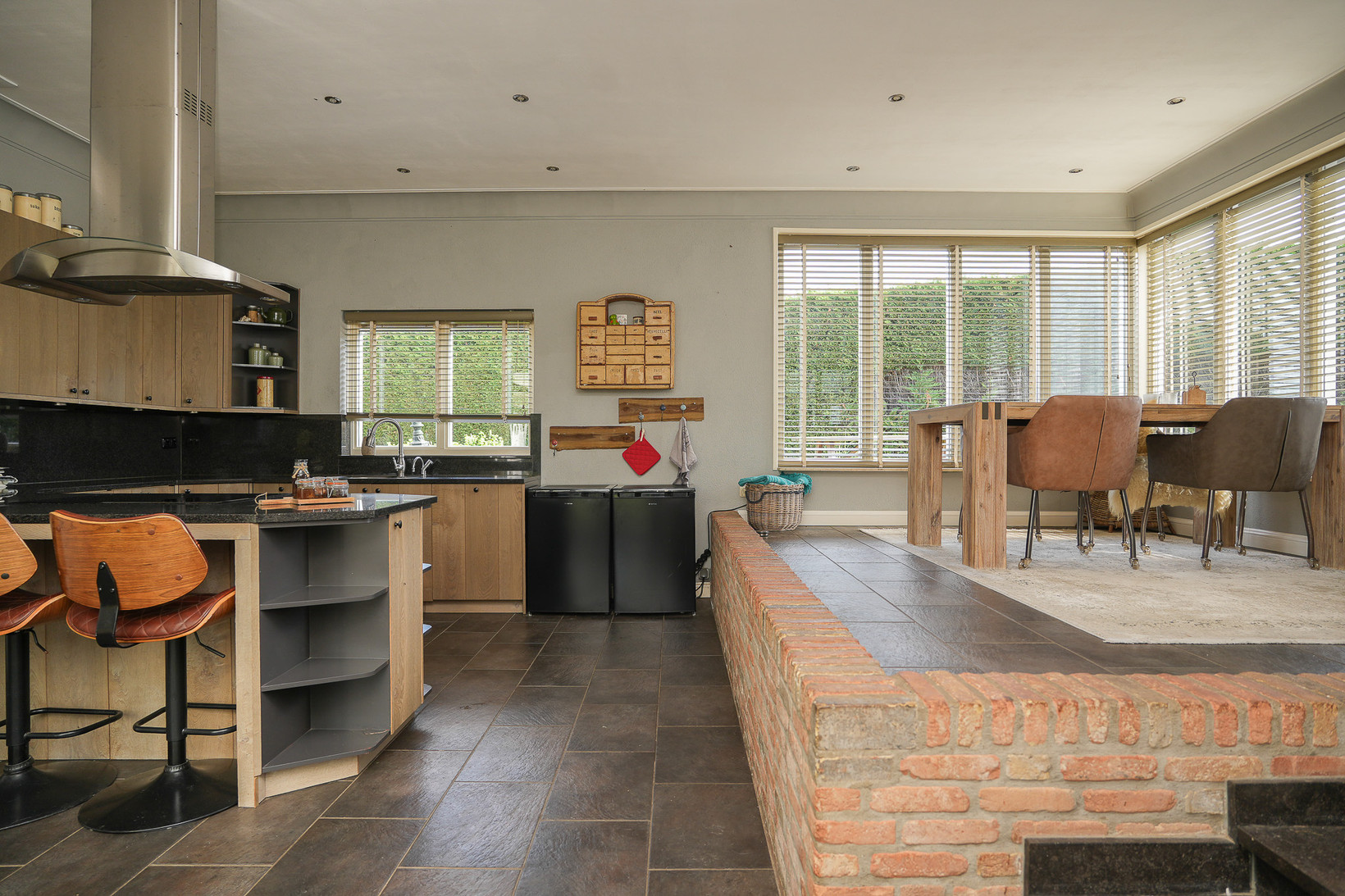 Vrijstaande woning te koop: van Heemstraweg 3, Heerewaarden
