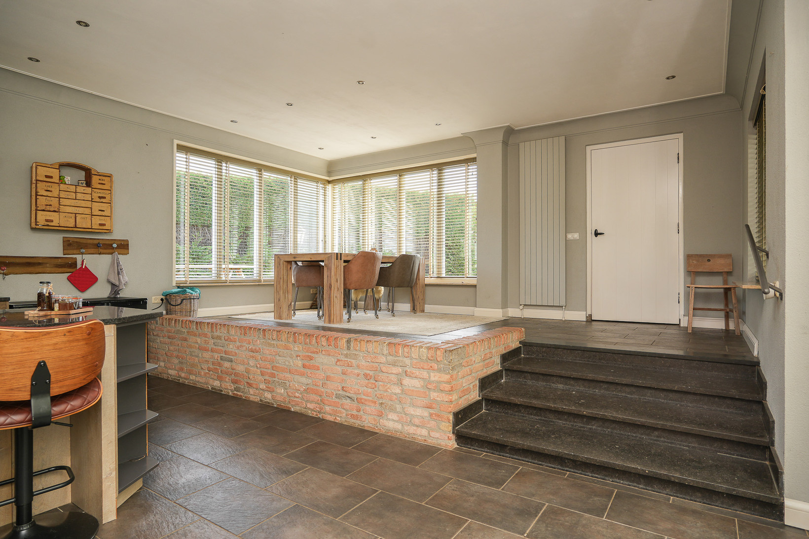 Vrijstaande woning te koop: van Heemstraweg 3, Heerewaarden