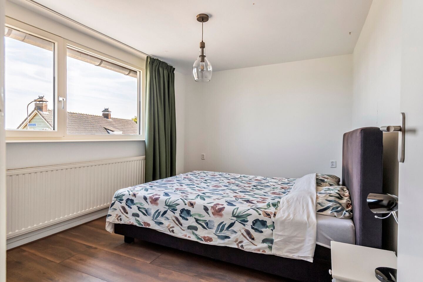 Twee-onder-één-kap te koop: Kerkdijk 12, Alphen