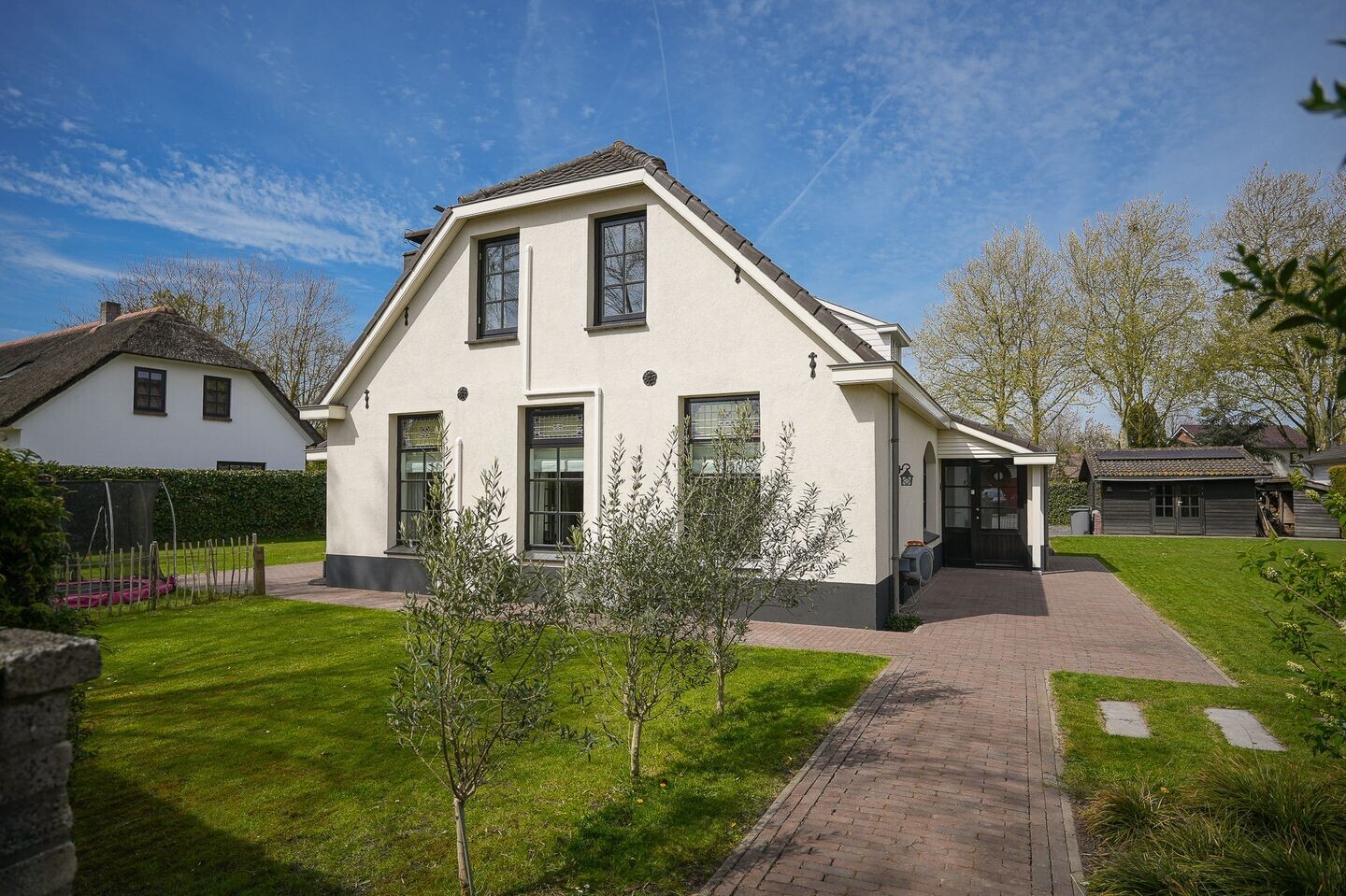 Vrijstaande woning te koop: Middendam 12, Alphen