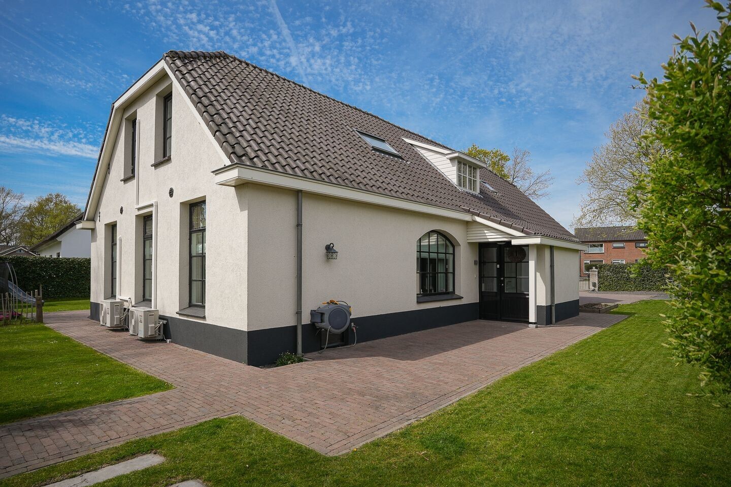 Vrijstaande woning te koop: Middendam 12, Alphen