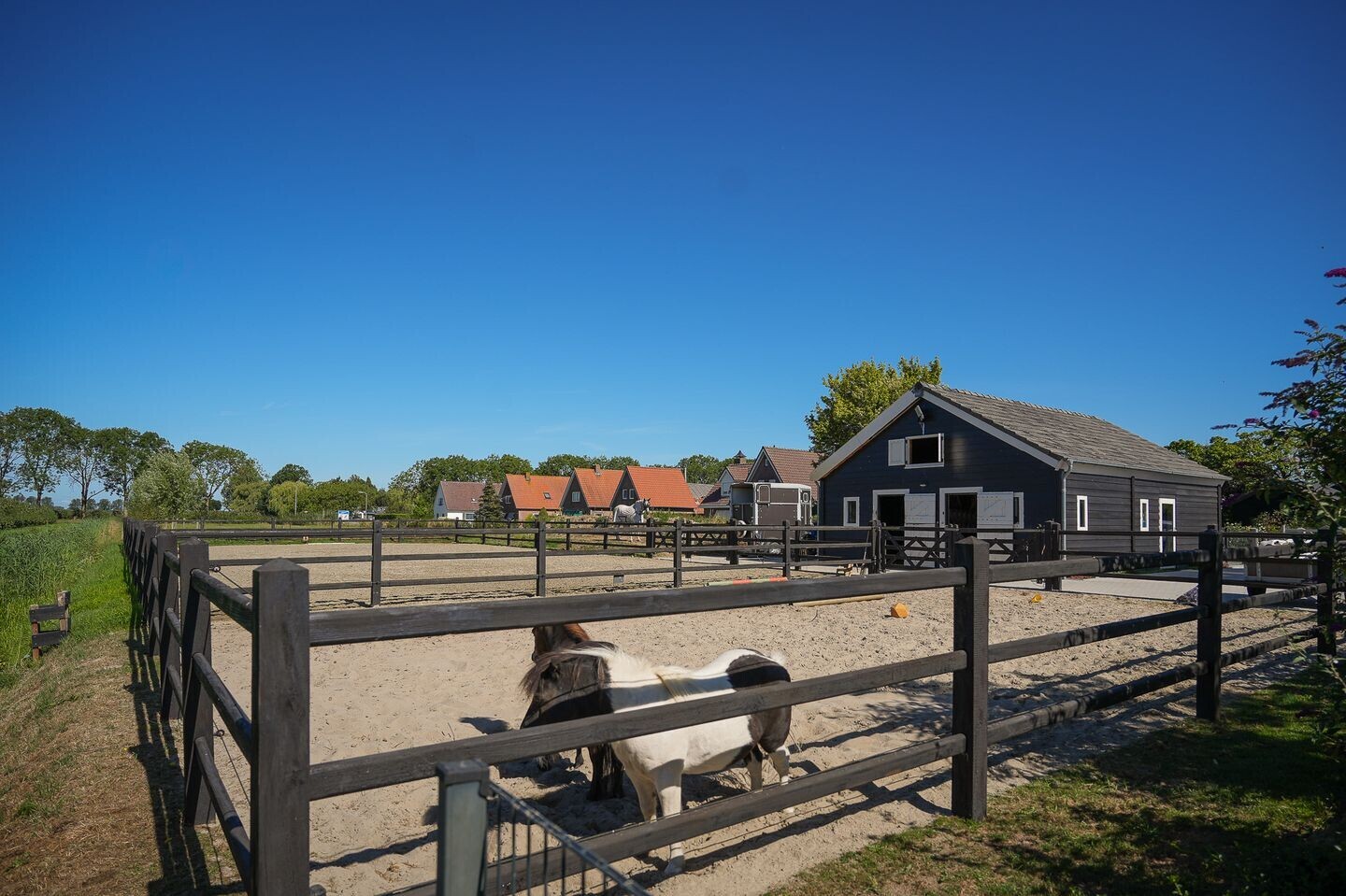 Vrijstaande woning te koop: Elsweg 3, Alphen