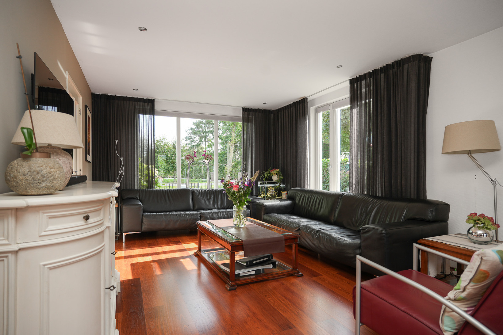 Vrijstaande woning te koop: Lindenlaan 3, Alphen