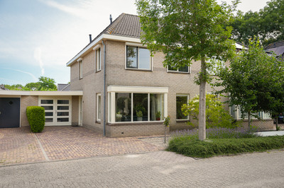 Donkerbos 37