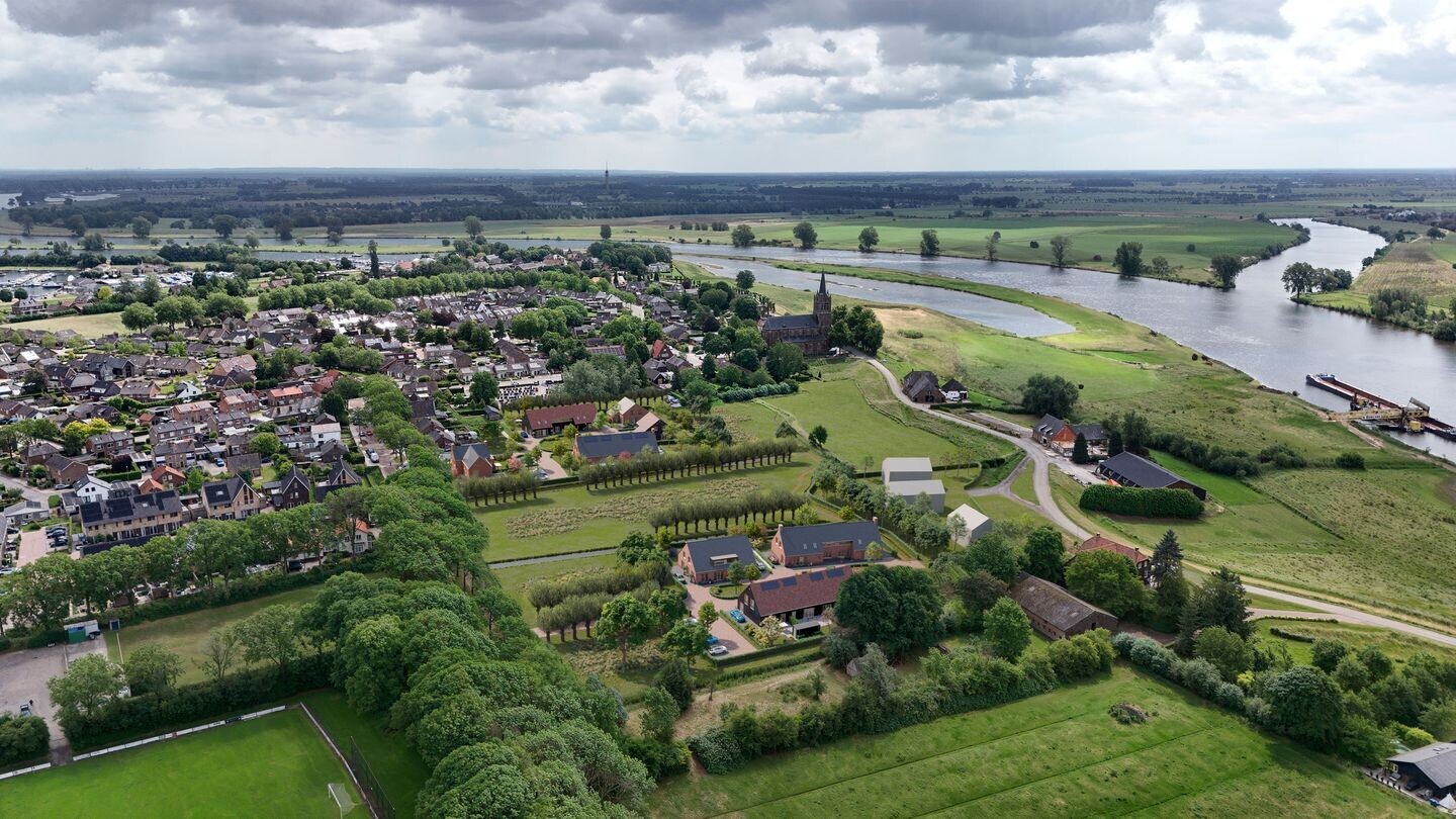 Woning te koop: Appelhof 1, Maasbommel