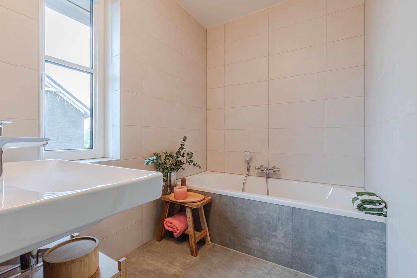 Vrijstaande woning te koop: Rijdt 54G, Horssen