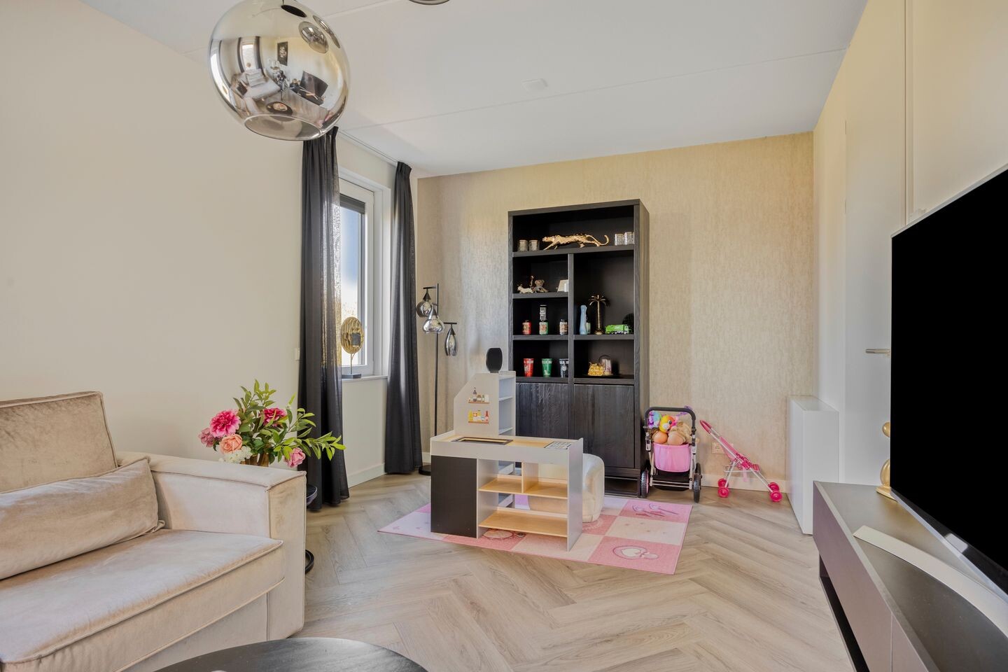 Tussenwoning te koop: de Waterkuil 8, Ewijk