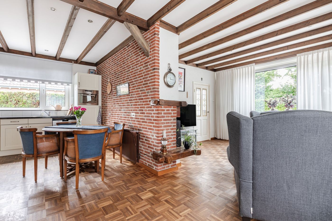 Vrijstaande woning te koop: Munnikhofsestraat 15, Deest