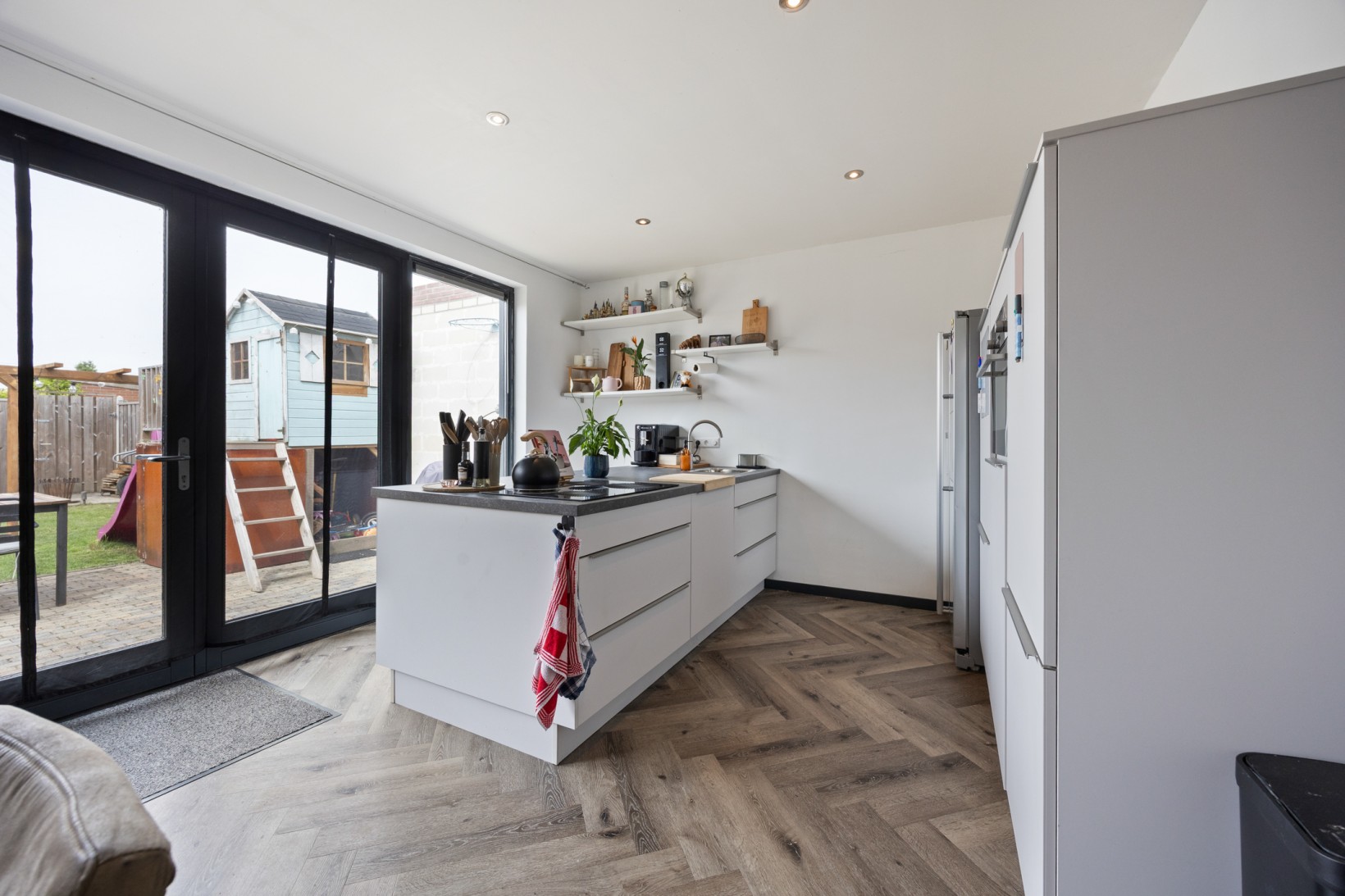 Tussenwoning te koop: Vriezeweg 71, Deest