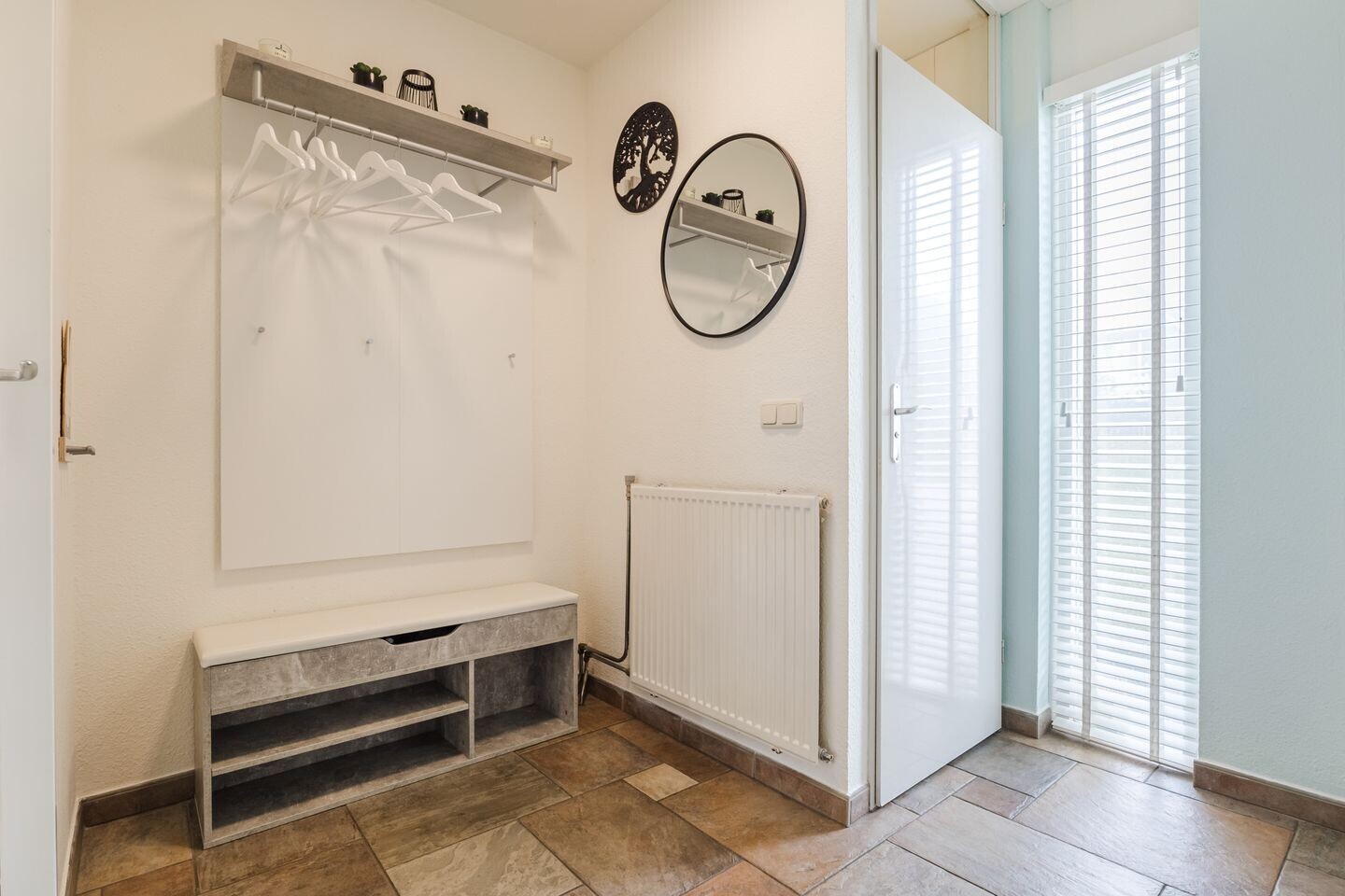 Tussenwoning te koop: Gravendaal 30, Deest