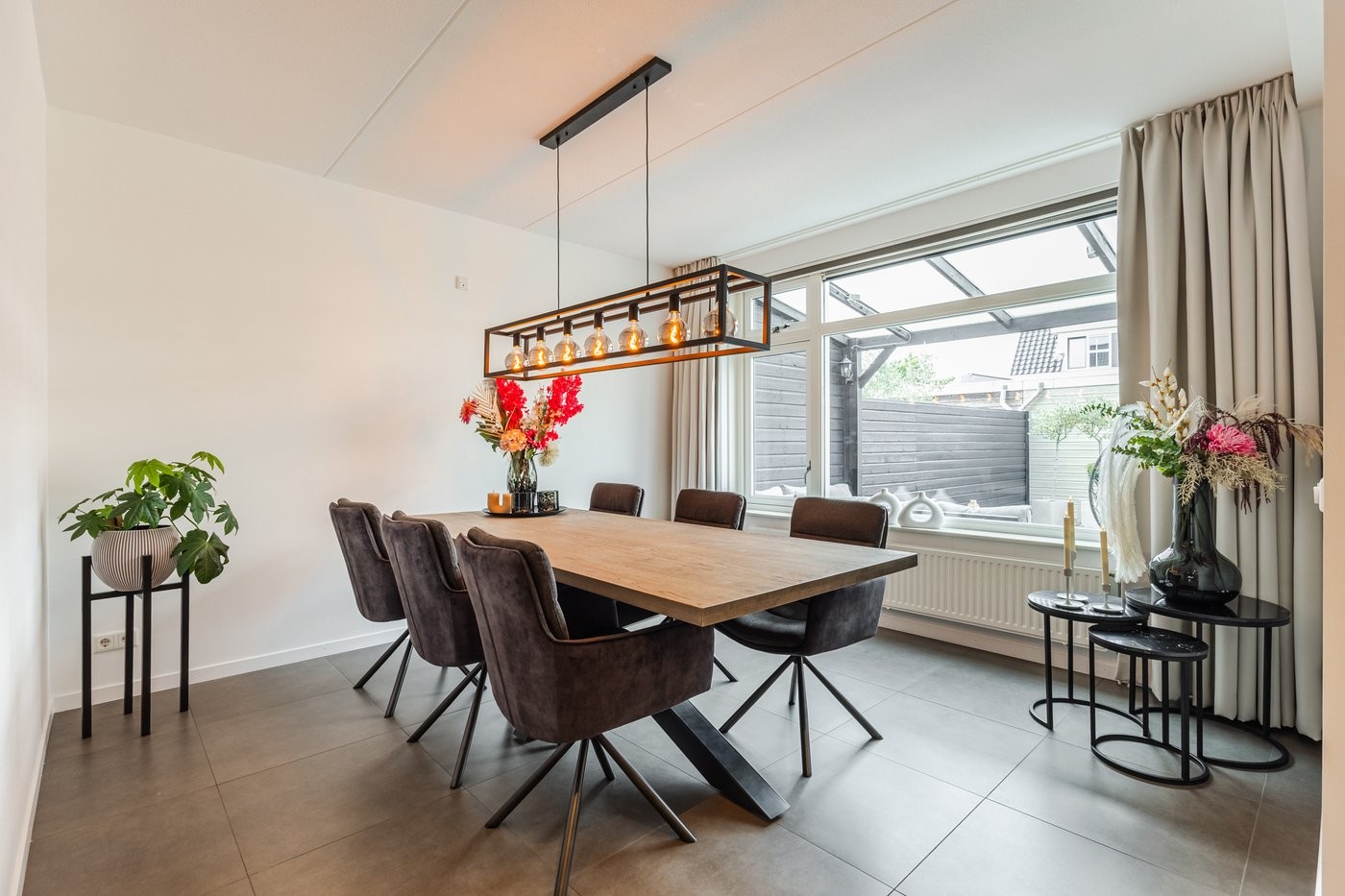 Tussenwoning te koop: Sterrenzand 8, Deest
